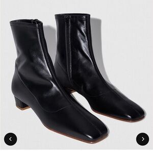 Black Leather By Far Este Boots